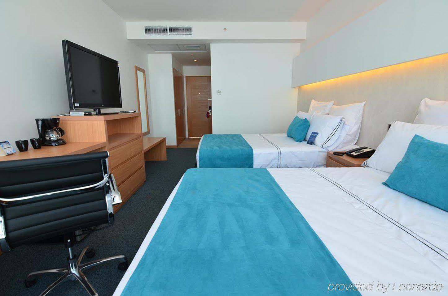 Hotel Enjoy San Antonio Bagian luar foto